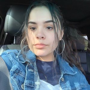 Meet your Posher, Itzel